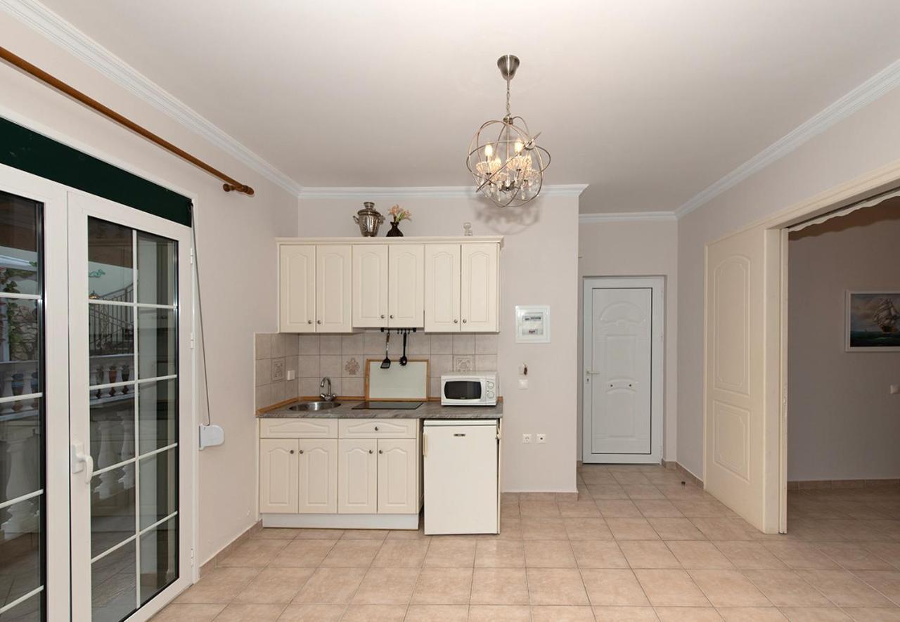 Andretina Sea View Apartments Циливи Екстериор снимка